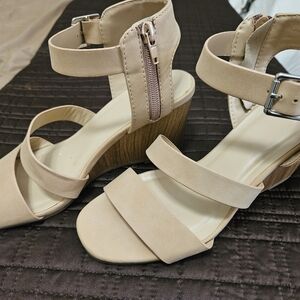 & Other Stories Beige Wedge Sandals